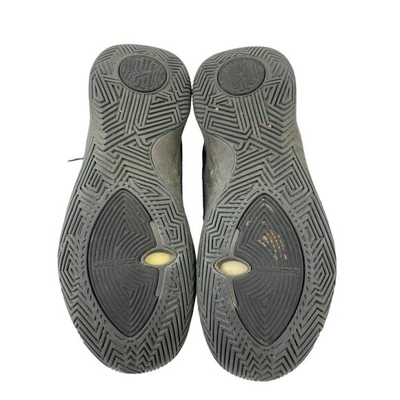 Nike Men's Black & Gold Sneakers - Picture 6 of 6